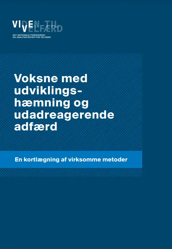 Forside til formidlingshæfte om voksne med udviklingshæmning og udadreagerende adfærd